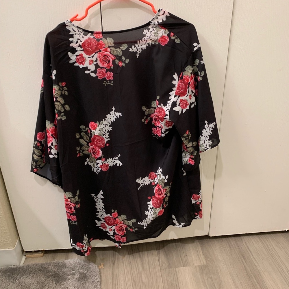 Women’s open front kimono - Picture 3 of 3